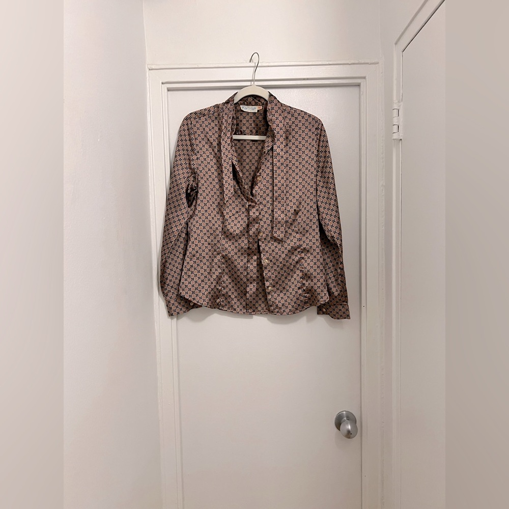 Retro Groovy Button-Down